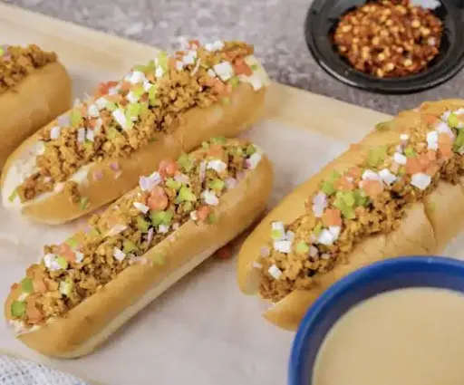 Chicken Keema Hot Dog