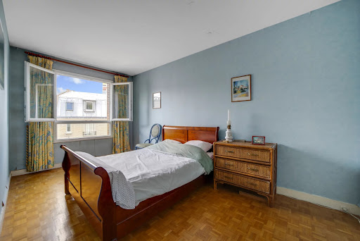 Apartment 5