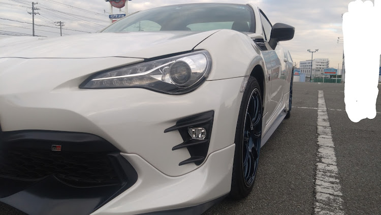 86の86・kouki86・タイヤ交換・ミシュランパイロットスポーツ5・フジコーポレーション潮芦屋店に関するカスタム事例の投稿画像1枚目