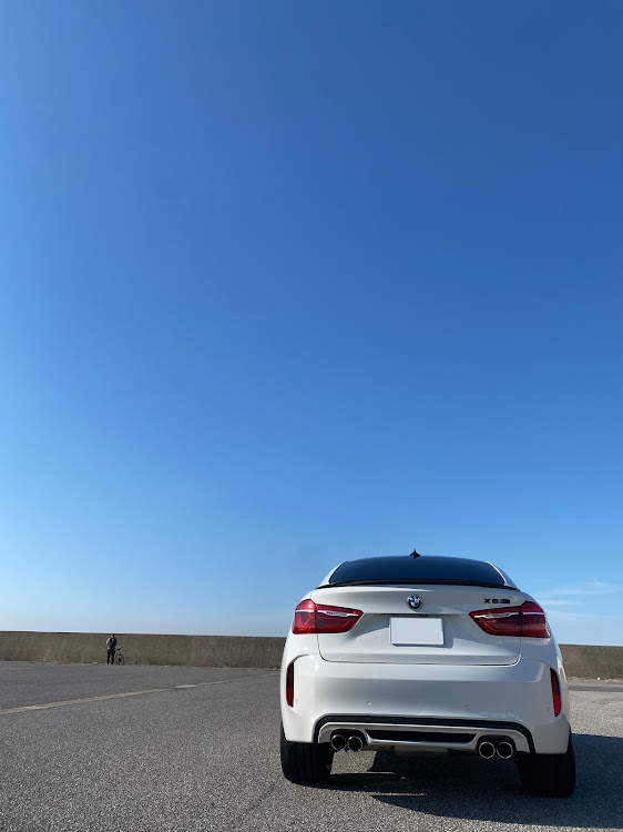 X6 MのBMW・X6M・X6・ドライブ・八天堂カフェリエに関するカスタム事例の投稿画像17枚目