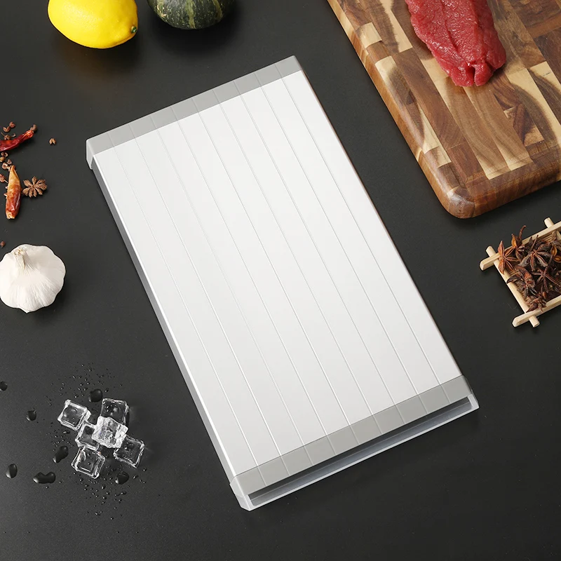 Snel ontdooiend ontdooibord voor vlees, vis en meer. Vershoudend keuken snijplank. Ideaal.