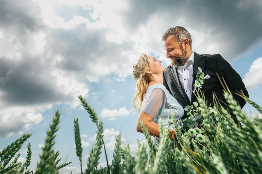 Wedding photographer Radim Tesarcik (luminia). Photo of 28 January 2021