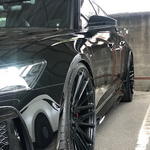 RS6 アバント C8