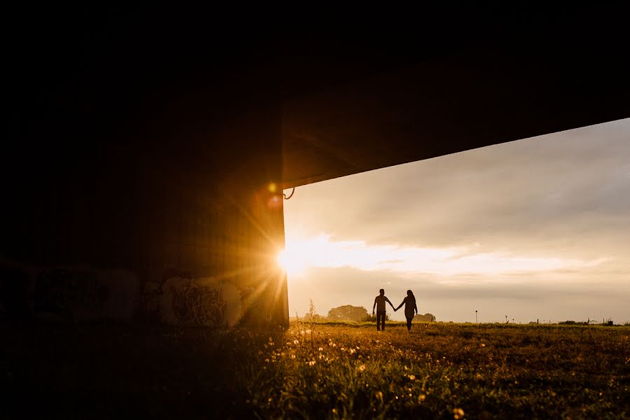 Wedding photographer Linda Van Den Berg (dayofmylife). Photo of 18 August 2017