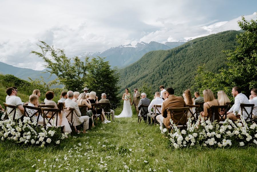 Fotógrafo de casamento Alena Litvinova (litvinovasochi). Foto de 18 de julho 2023