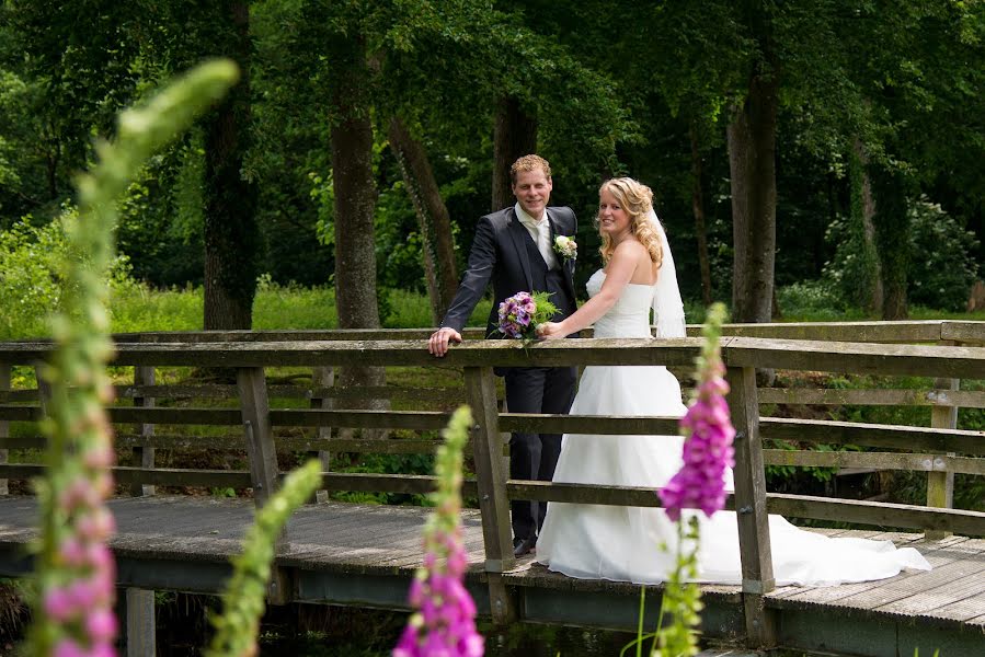 結婚式の写真家Dineke Van Der Wouden (vanderwouden)。2019 3月25日の写真