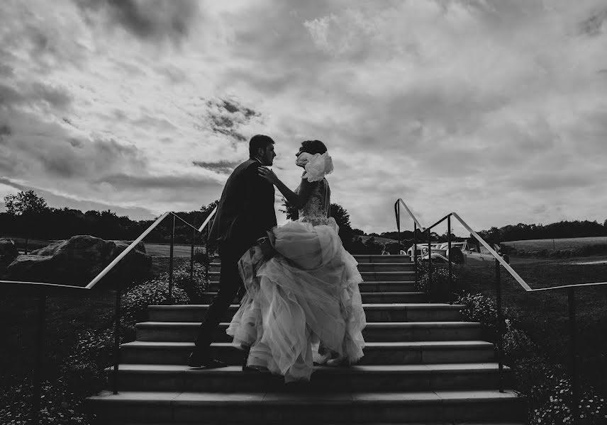 Fotografo di matrimoni Gareth Brimelow (garethroyphoto). Foto del 27 febbraio 2019