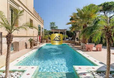 Villa avec piscine et terrasse 10