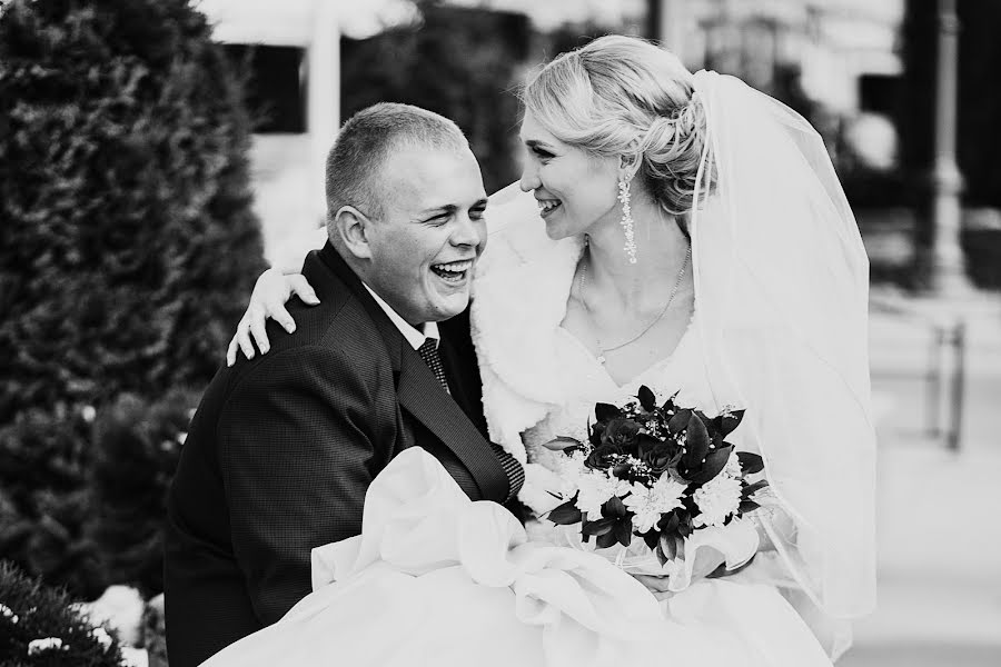 Nhiếp ảnh gia ảnh cưới Natalya Panchetovskaya (natalieesi). Ảnh của 20 tháng 3 2017