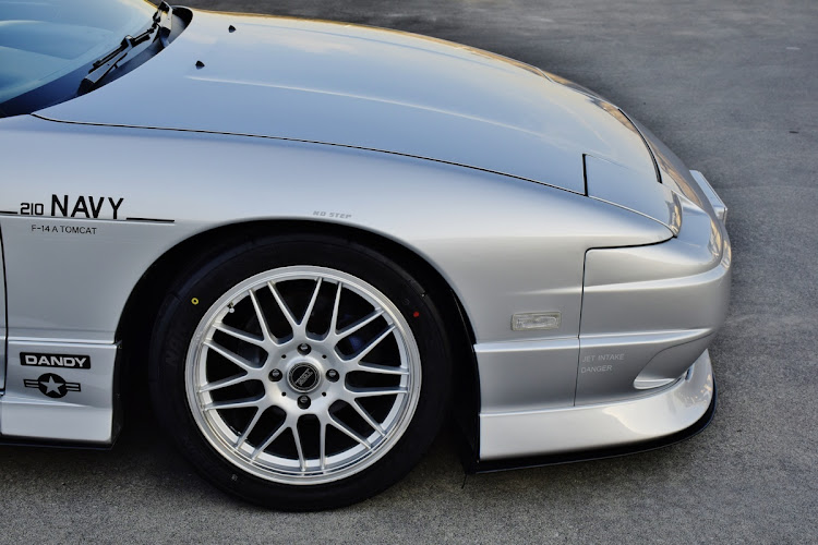 180SXの歴代のホイール見てみたい・BBS・RAYS  VERSUS・ENKEI・AVSに関するカスタム事例の投稿画像8枚目