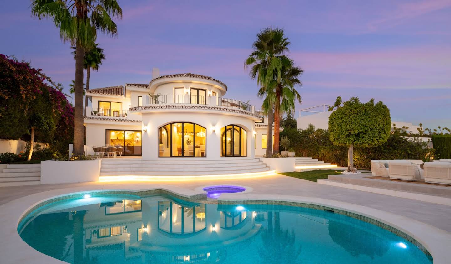 Villa with pool and garden Marbella