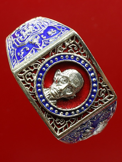 แหวนหลวงพ่อรวย รุ่นรวยทรัพย์แสนล้าน