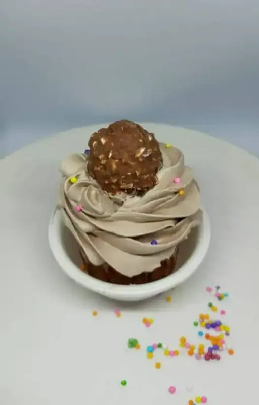 Ferrero Rocher Chocolate Cupcake [2 Pieces]