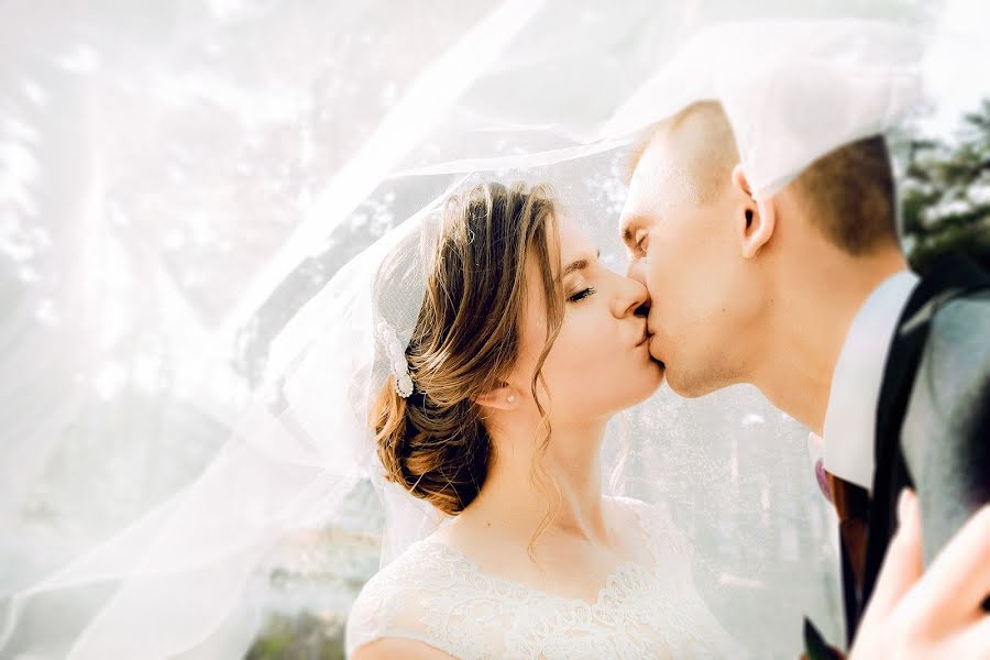 Wedding photographer Irina Sycheva (iraowl). Photo of 19 October 2019