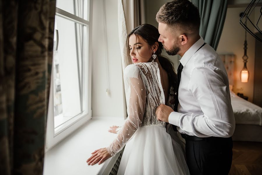 Wedding photographer Alena Krivosheeva (alenkabu). Photo of 25 April 2023