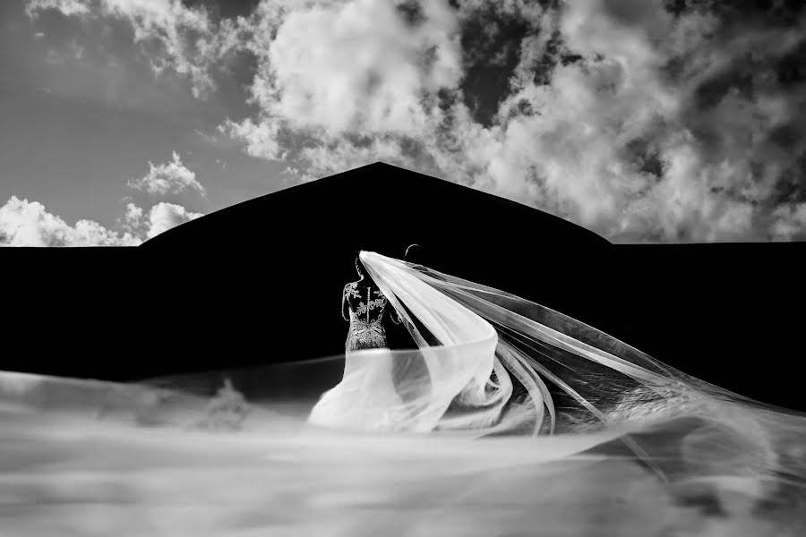 Wedding photographer Lorenzo Loriginale (lorenzoloriginal). Photo of 23 January