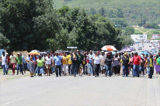 A faction opposed to Mnquma Municipality municipal manager Sindile Tantsi shut down the streets of Butterworth as they protested against Tantsi and called for his removal. Picture: SILUSAPHO NYANDA