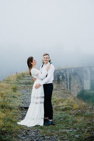 Wedding photographer Olga Dubravskaya (photoska). Photo of 5 April 2019