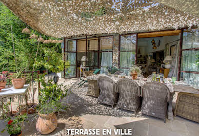 Maison avec piscine et terrasse 19