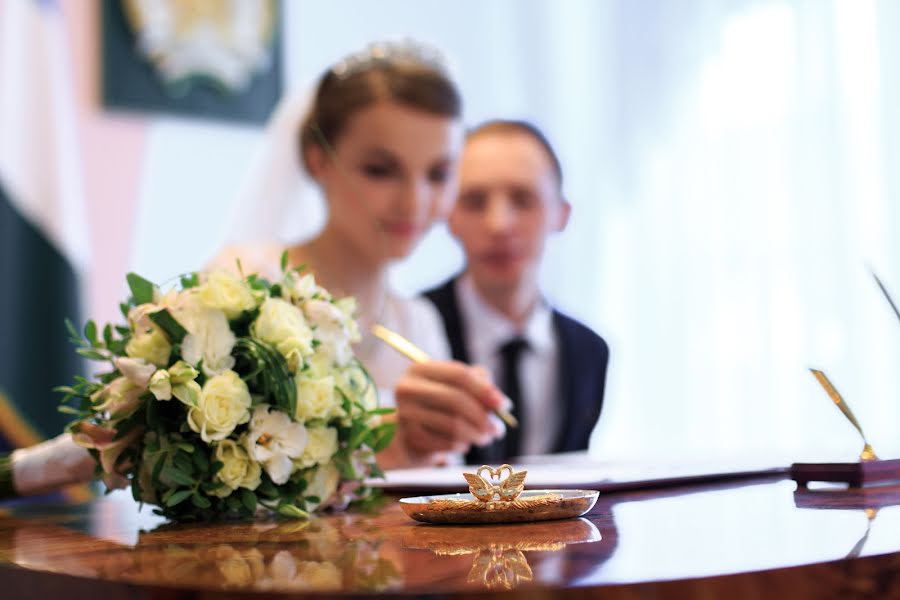 Fotógrafo de casamento Kseniya Bozhko (ksenyabozhko). Foto de 4 de setembro 2015