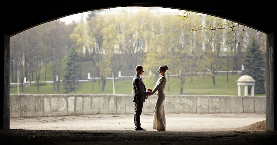 Fotógrafo de casamento Nadezhda Zuschik (barfuss). Foto de 27 de abril 2014