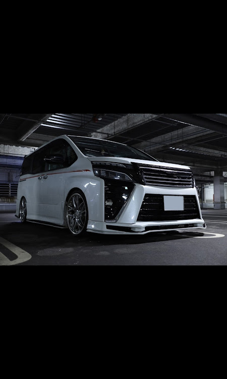 ヴォクシーのWhite List!・North Nine Style・車検目前に4万キロ到達に関するカスタム事例の投稿画像1枚目