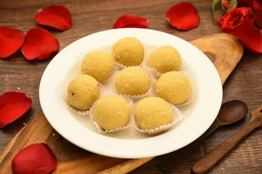 Mung Laddu (4pcs)