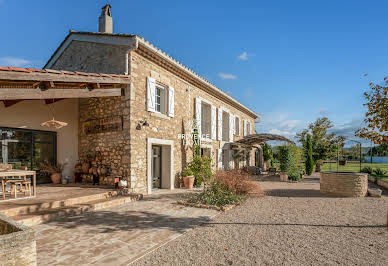 House with pool and terrace 10