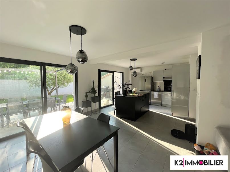 Vente villa 4 pièces 92 m² à Montelimar (26200), 292 000 €