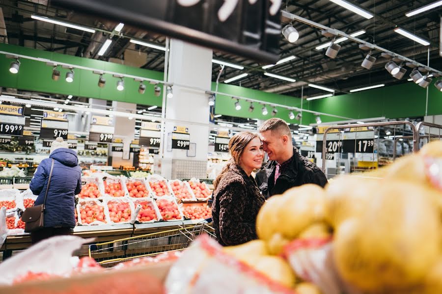 Bryllupsfotograf Roman Sergeev (romannvkz). Bilde av 24 april 2018