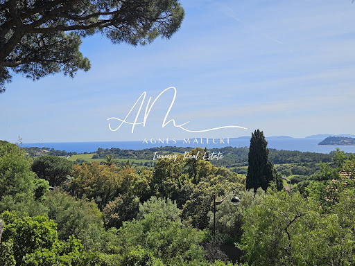Property with garden 1