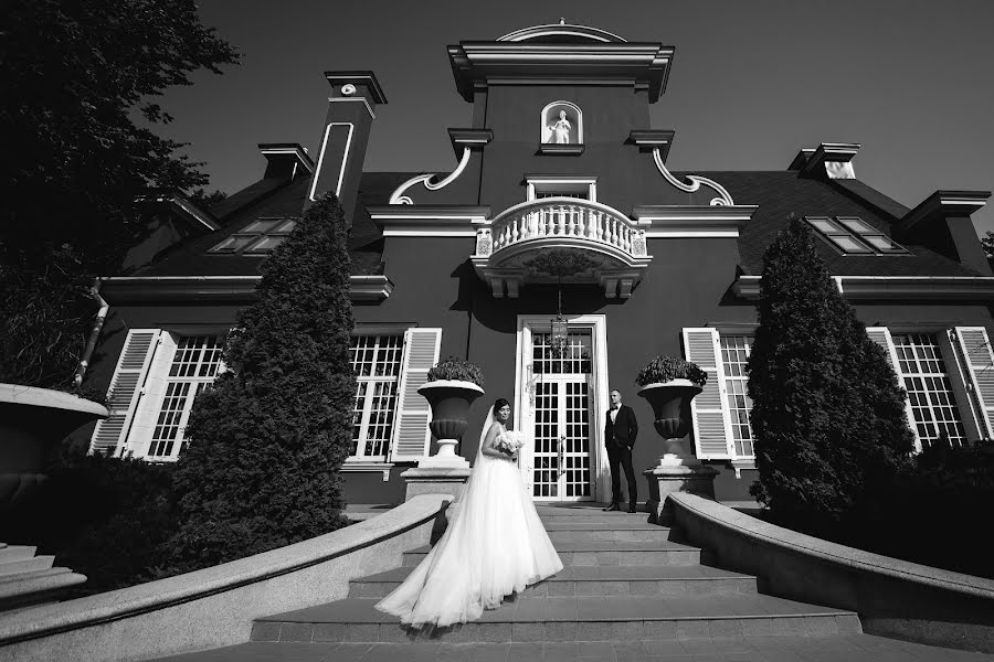 Wedding photographer Oleg Mayer (mayer). Photo of 19 February 2022