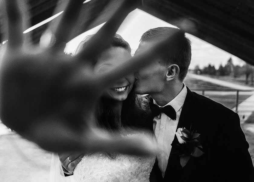 Fotógrafo de casamento Arturs Lacis (arturslacis). Foto de 1 de abril 2019