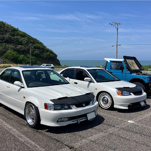 アコード CF4