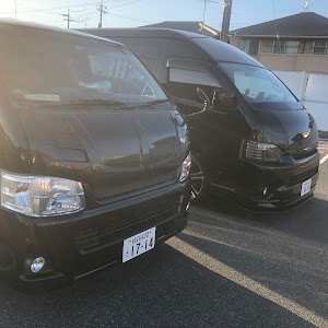 ハイエースバン TRH200V