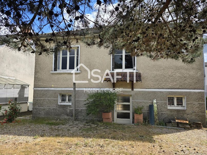 Vente maison 3 pièces 67 m² à Vierzon (18100), 49 900 €