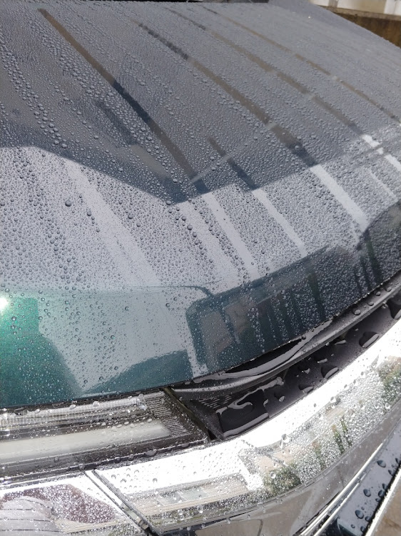 ステップワゴンスパーダの雨あがり・超撥水・キラサクGPに関するカスタム事例の投稿画像1枚目