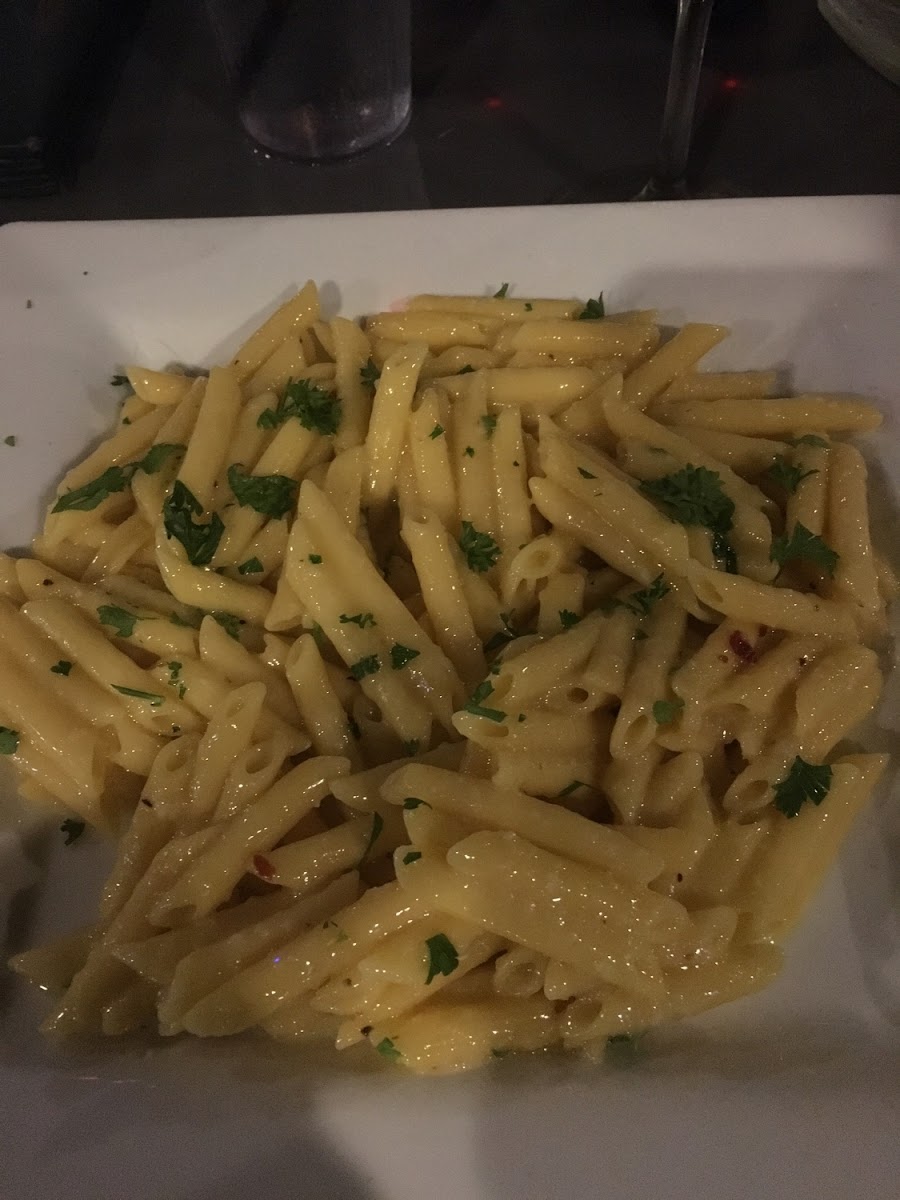 Garlic and olive oil pasta, only ok