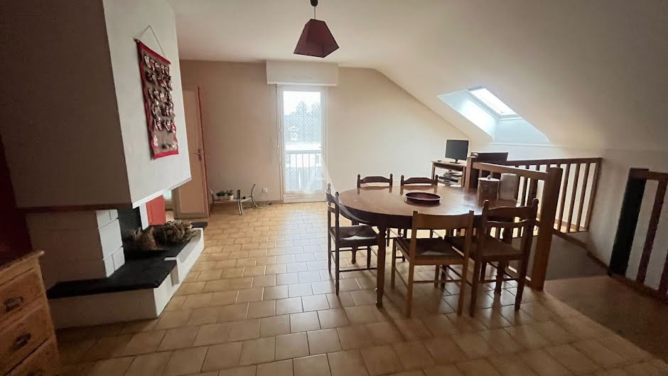 Vente maison 7 pièces 178 m² à Segré-en-Anjou Bleu (49500), 154 000 €