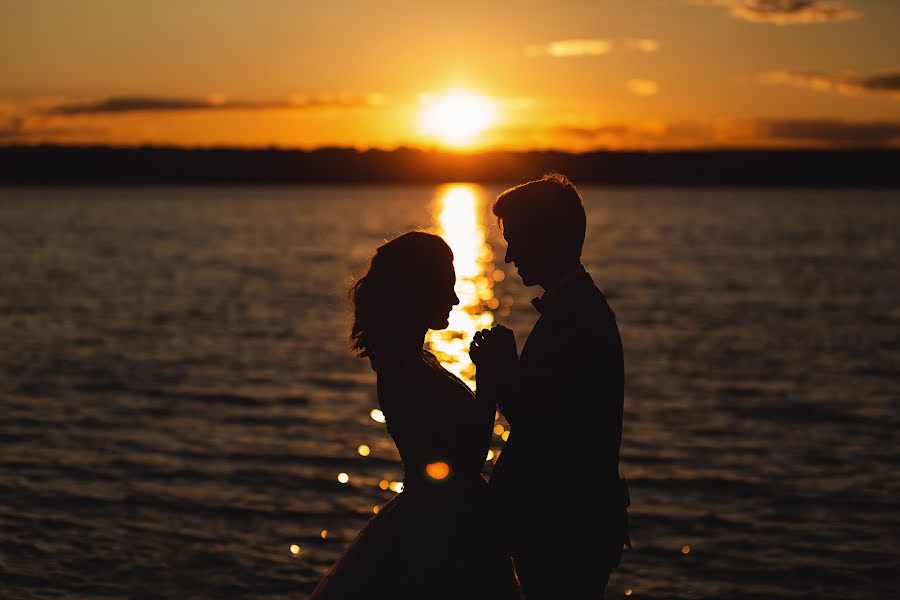 Fotógrafo de casamento Dmitriy Romanov (dmitriyromanov). Foto de 10 de dezembro 2018