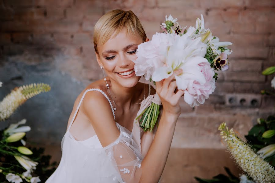 Wedding photographer Tetyana Veselovska (tatka). Photo of 19 June 2022