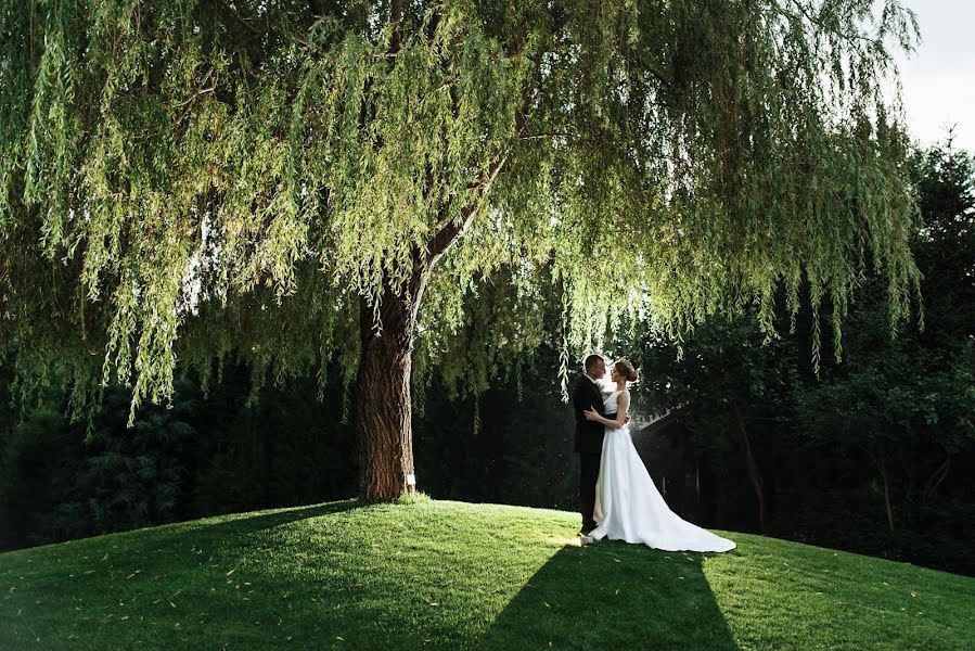 Fotógrafo de casamento Maksim Maksimov (maximovfoto). Foto de 9 de janeiro 2018