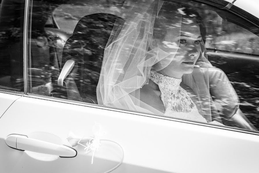 Wedding photographer Anna Dębowska (debowscyfoto). Photo of 27 December 2015