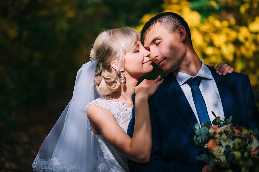 Fotógrafo de casamento Sergey Vyunov (vjunov). Foto de 7 de outubro 2015