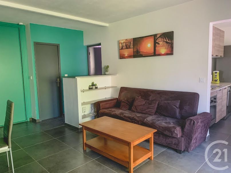 Location meublée appartement 2 pièces 41 m² à Montpellier (34000), 715 €