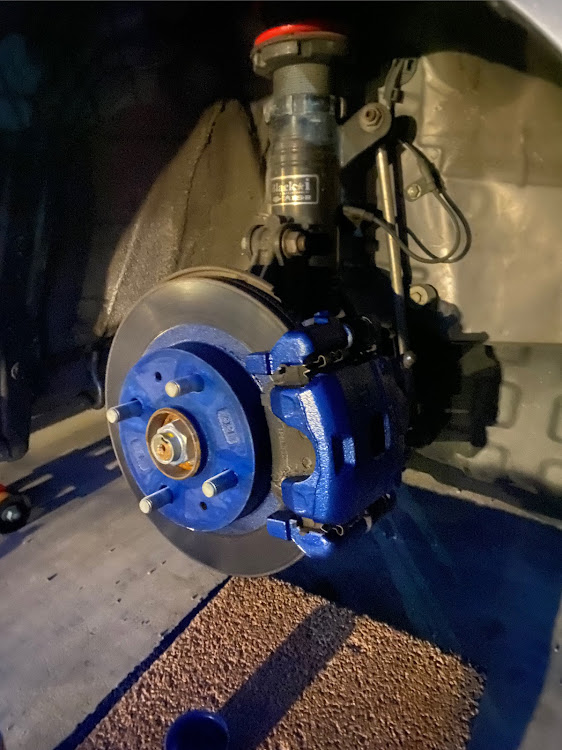 ムーヴカスタムの筆塗り感満載・キャリパー塗り塗り・LA100S・DIY・暇つぶしにに関するカスタム事例の投稿画像2枚目
