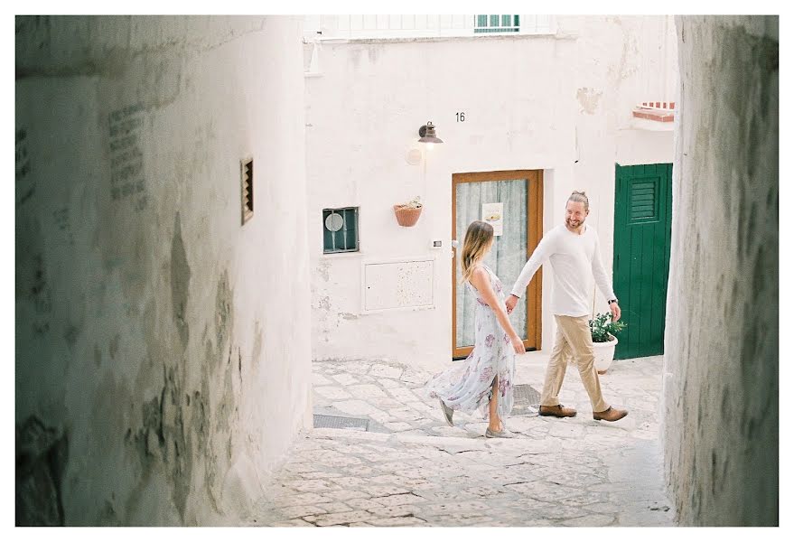 Fotografo di matrimoni Roberto Tivoli (yafzjjh). Foto del 30 luglio 2020