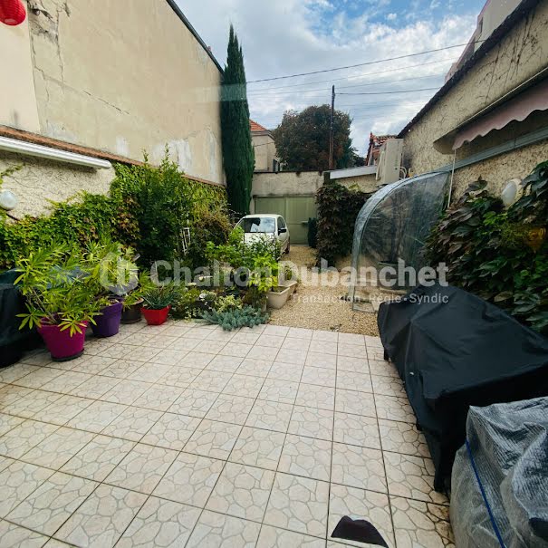 Vente maison 4 pièces 105 m² à Roanne (42300), 219 000 €