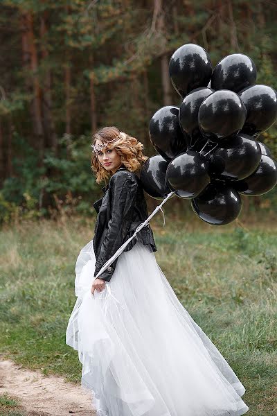 Fotógrafo de casamento Olga Vasechek (vase4eckolga). Foto de 13 de outubro 2017