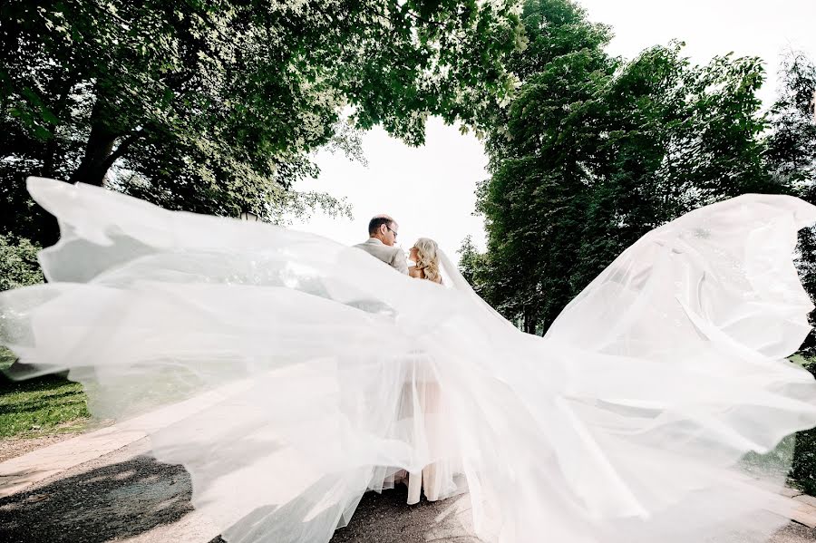 Wedding photographer Olga Zagorskaya (olawedding). Photo of 24 March 2020